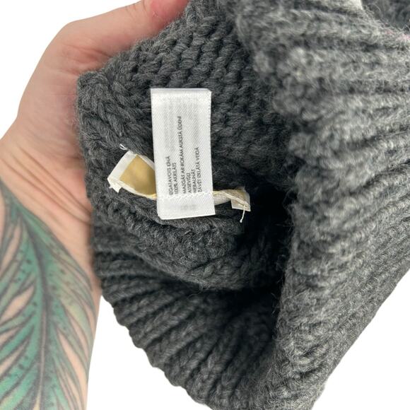 NWT Michael Kors Cable Kint Teddy Fleece Faux Fur Pom Pom Beanie Derby Grey NEW - Picture 5 of 6